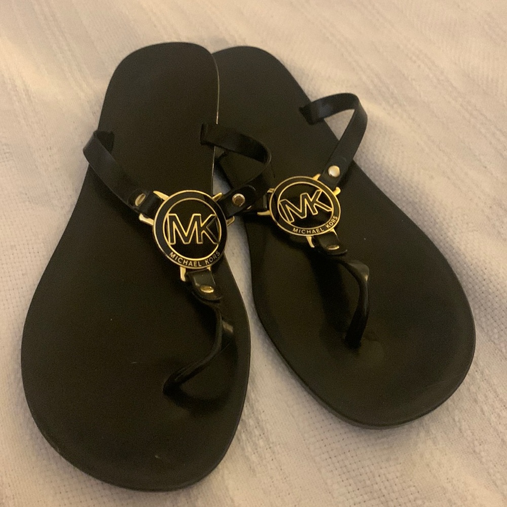 MICHAEL MICHAEL KORS Patent Leather T-Strap Sandal